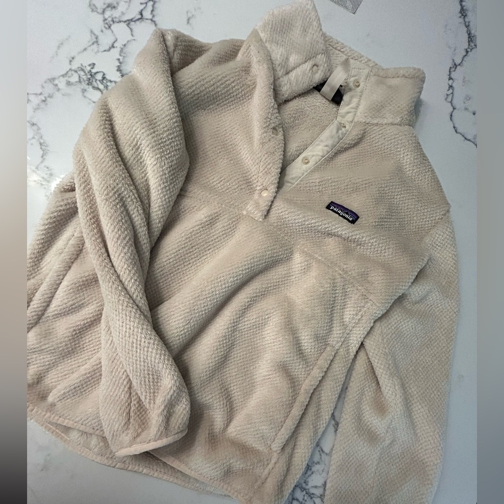 Patagonia Women’s Cream Fleece Pullover